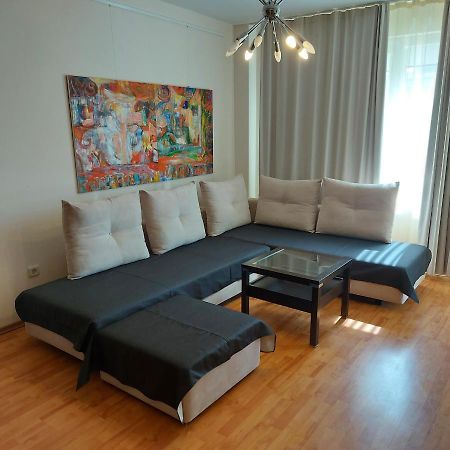Private Apartment In Saint Elena セインツ・コンスタンティン＆ヘレナ エクステリア 写真