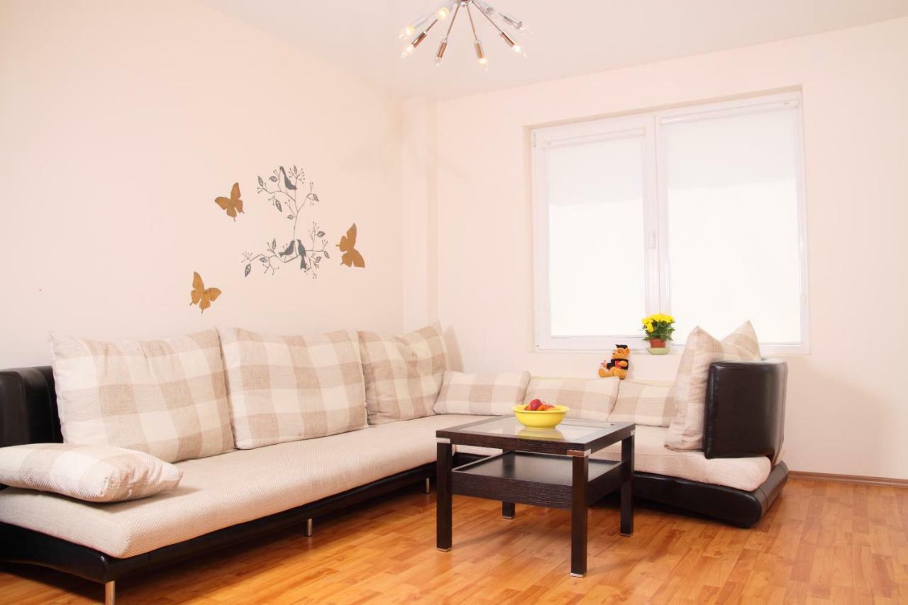 Private Apartment In Saint Elena セインツ・コンスタンティン＆ヘレナ エクステリア 写真