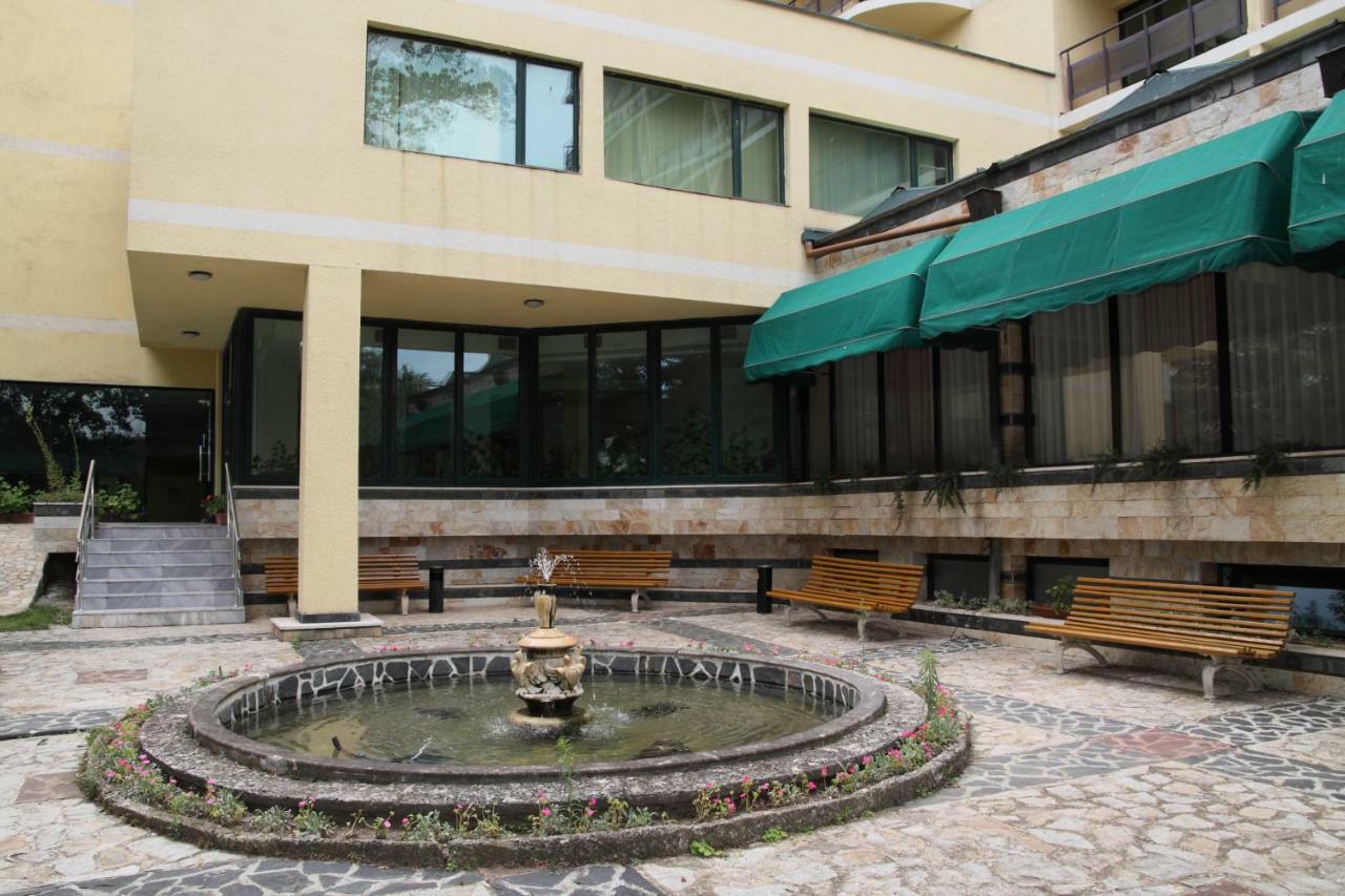 Private Apartment In Saint Elena セインツ・コンスタンティン＆ヘレナ エクステリア 写真