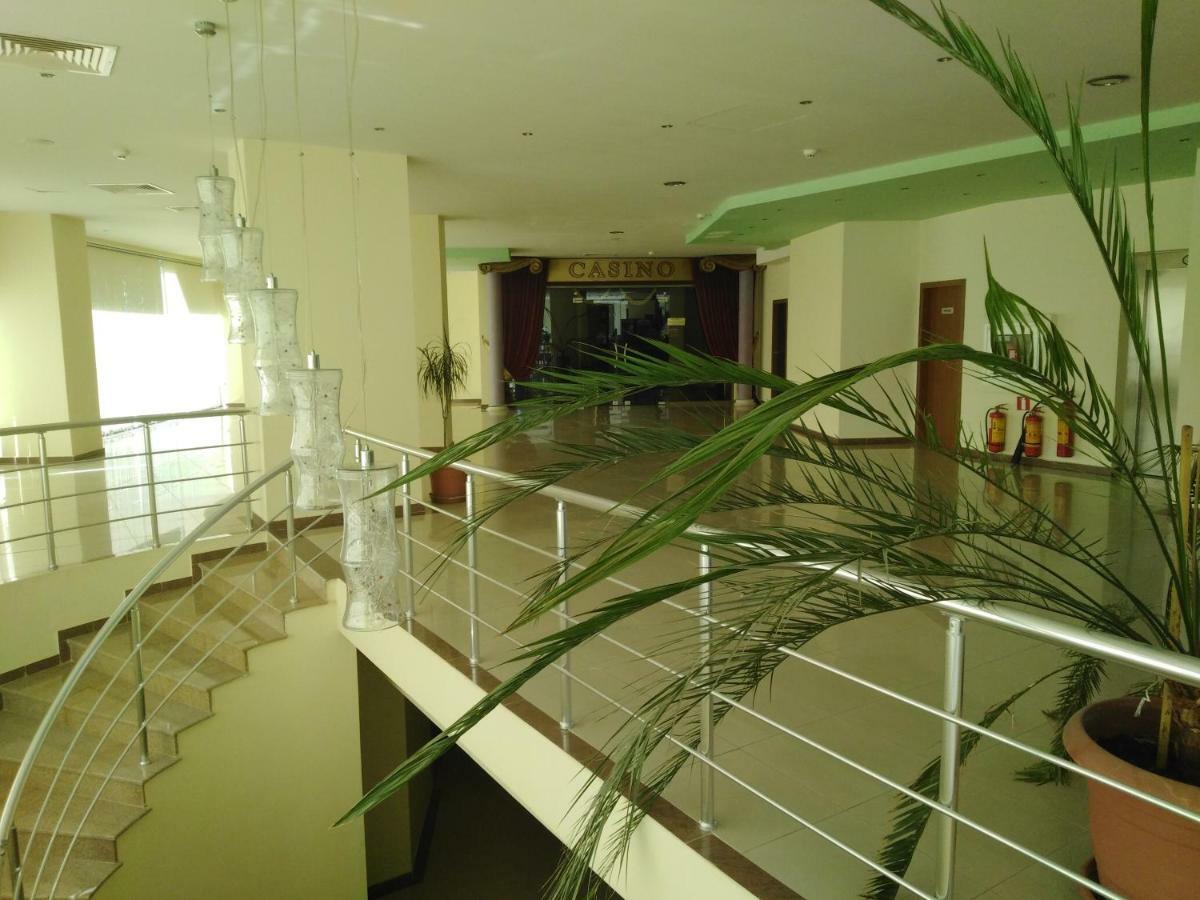 Private Apartment In Saint Elena セインツ・コンスタンティン＆ヘレナ エクステリア 写真