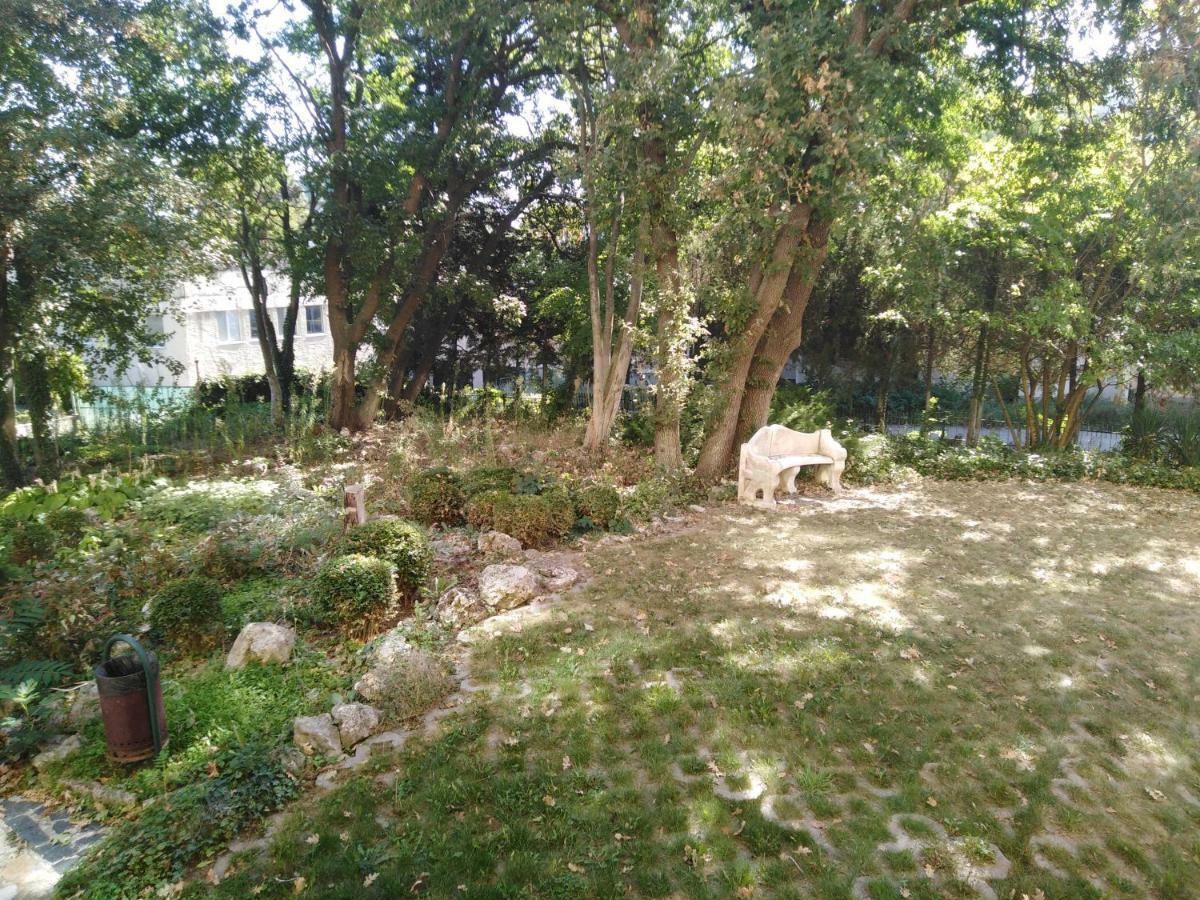Private Apartment In Saint Elena セインツ・コンスタンティン＆ヘレナ エクステリア 写真